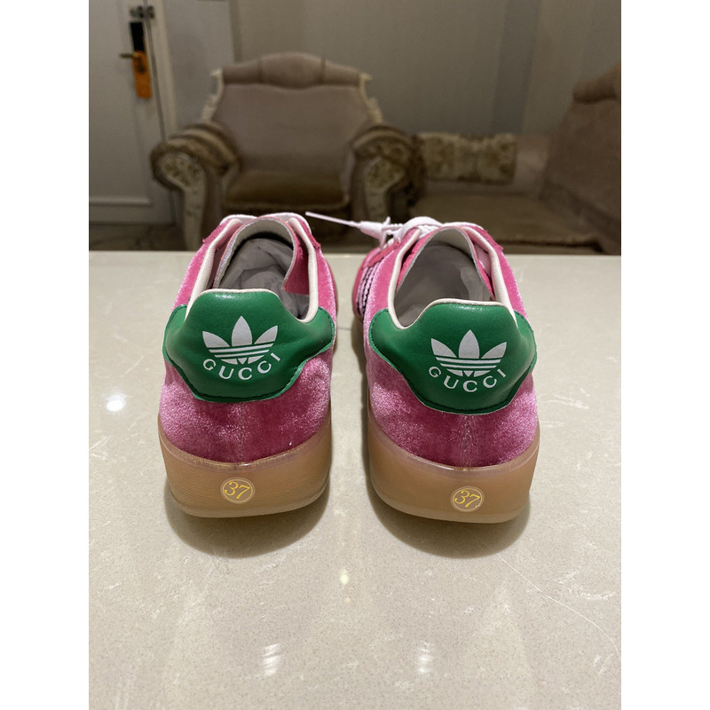 g*u*i x Ad*s gazelle sneaker pink