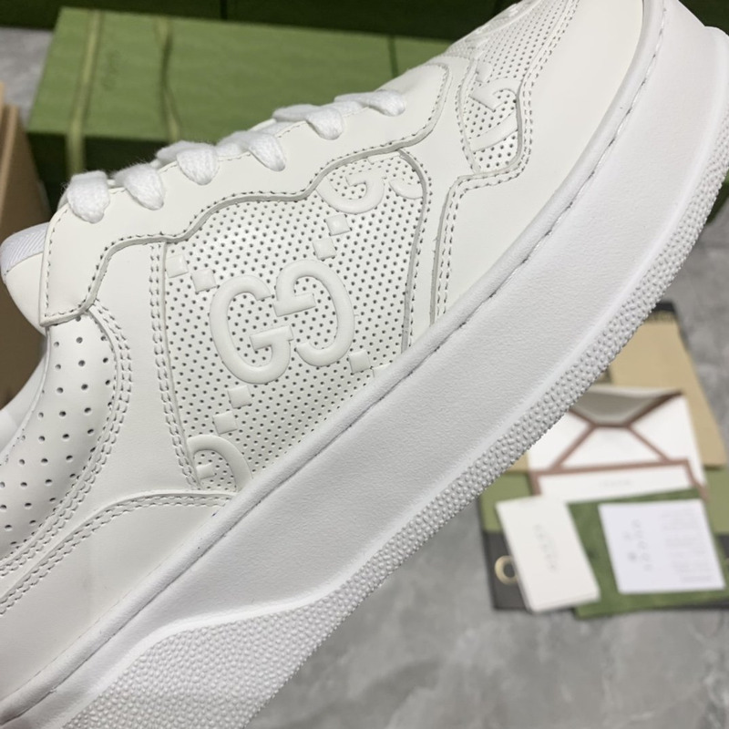 G*u*i white orignal gg canvas sneaker