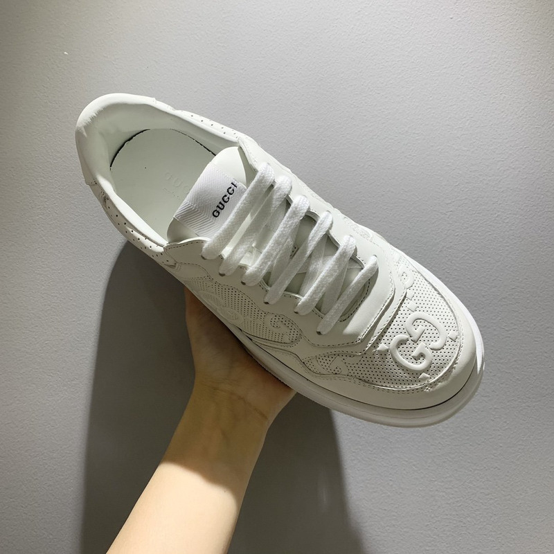 G*u*i white orignal gg canvas sneaker