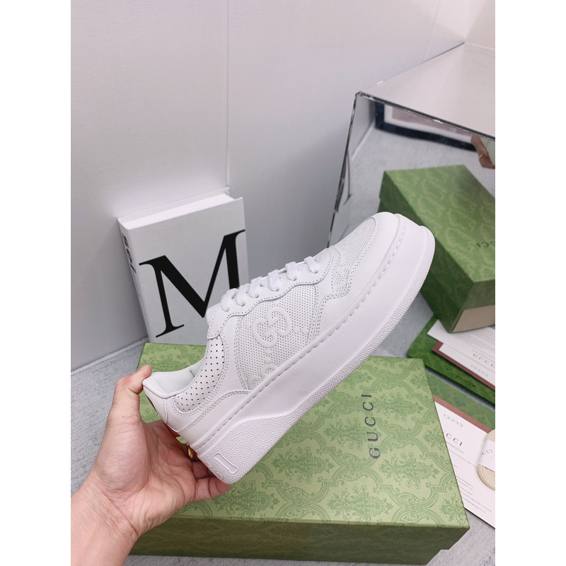 G*u*i chunky b sneaker white