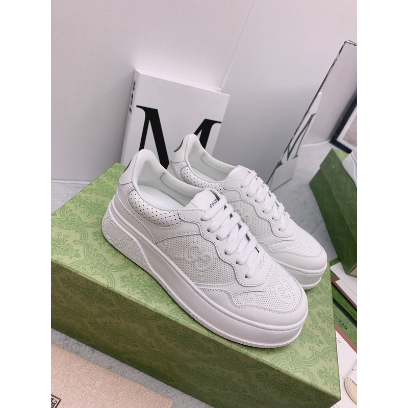 G*u*i chunky b sneaker white