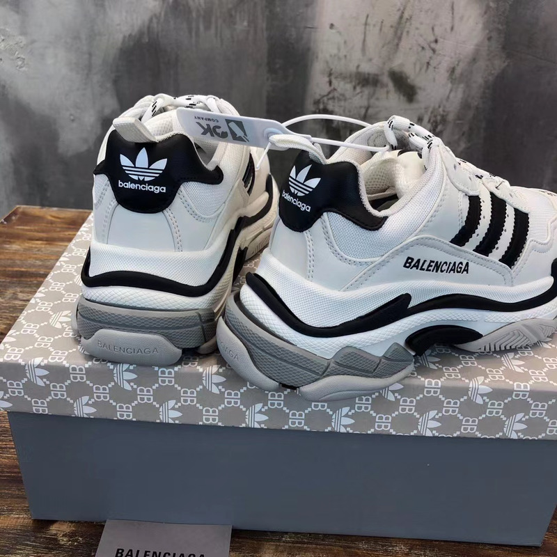 Ba*len*cia*ga x ad*s triple-s sneaker white