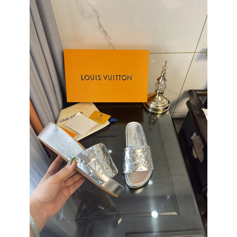 LV  Jumbo Flatform Mule Silver