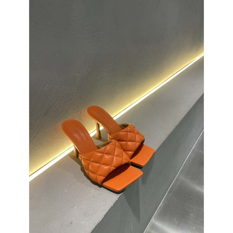 Bo*te*ga ve*ne*ta lido heels orange