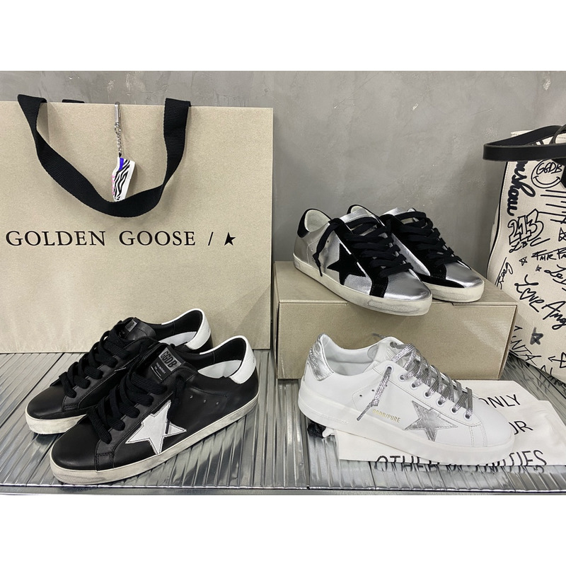 Golden Goose Black Super-Star Sneakers In Leather With White Star