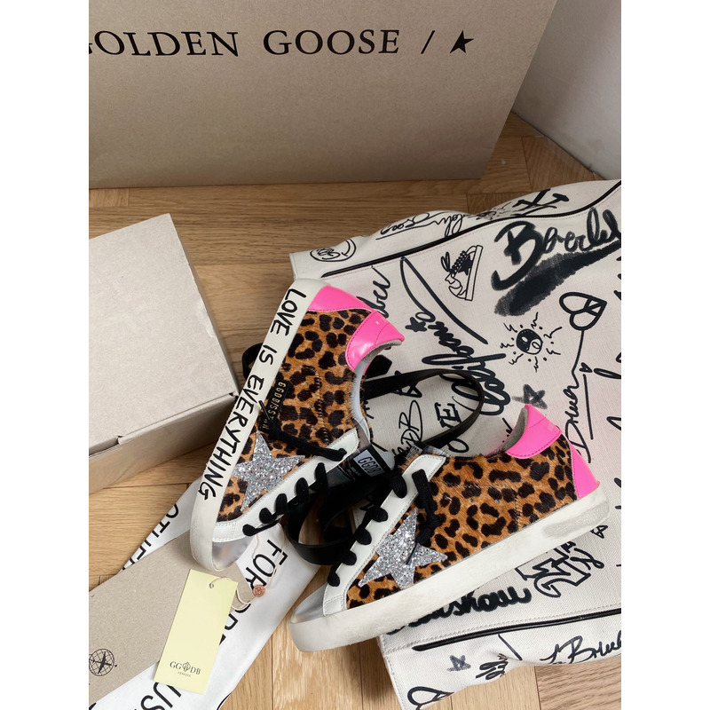 Golden Goose Superstar Sneaker  Black Laces Pink Tongue