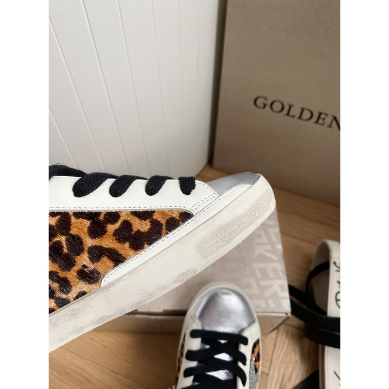 Golden Goose Superstar Sneaker  Black Laces Pink Tongue