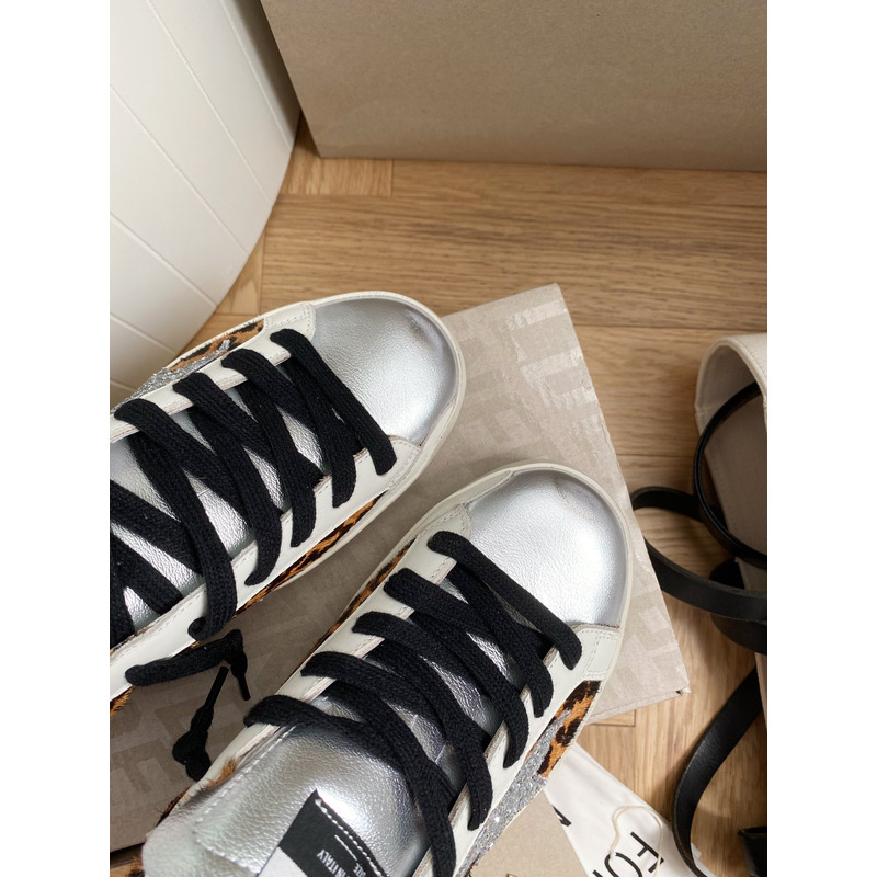 Golden Goose Superstar Sneaker  Black Laces Pink Tongue