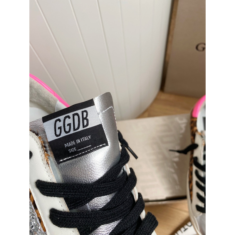 Golden Goose Superstar Sneaker  Black Laces Pink Tongue