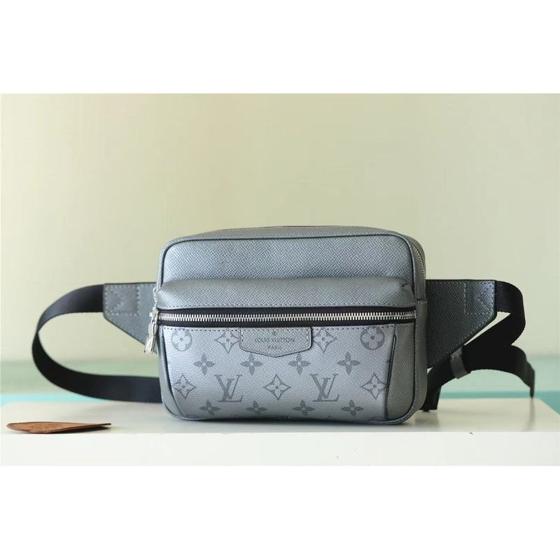 l**is V*t*n taigarama monogram canvas taiga outdoor bumbag silver