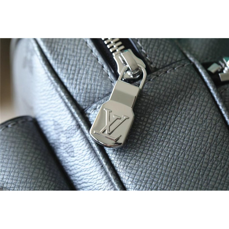 l**is V*t*n taigarama monogram canvas taiga outdoor bumbag silver