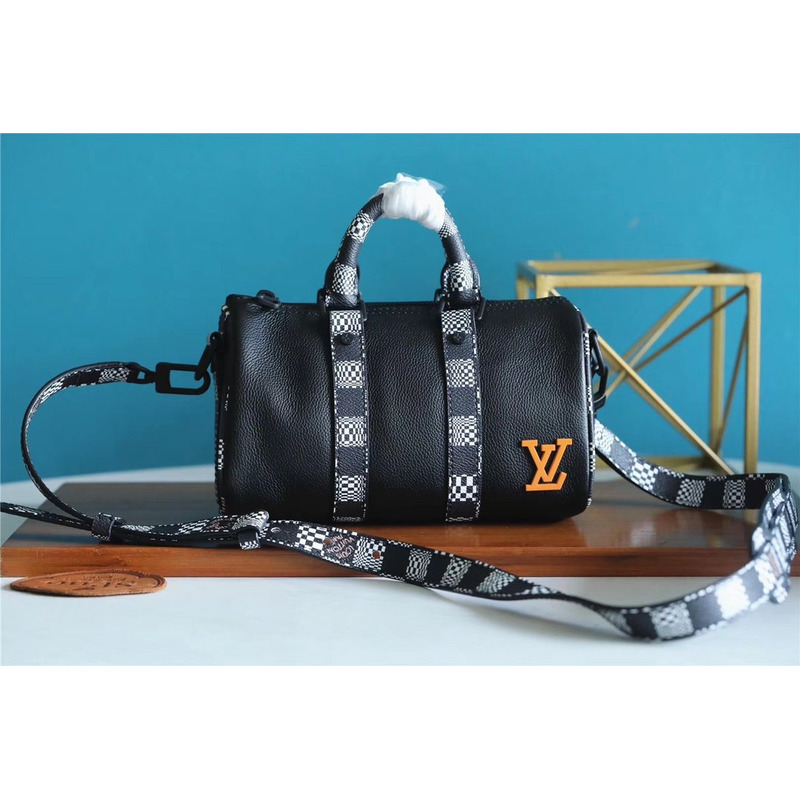 l**is V*t*n city keepall black