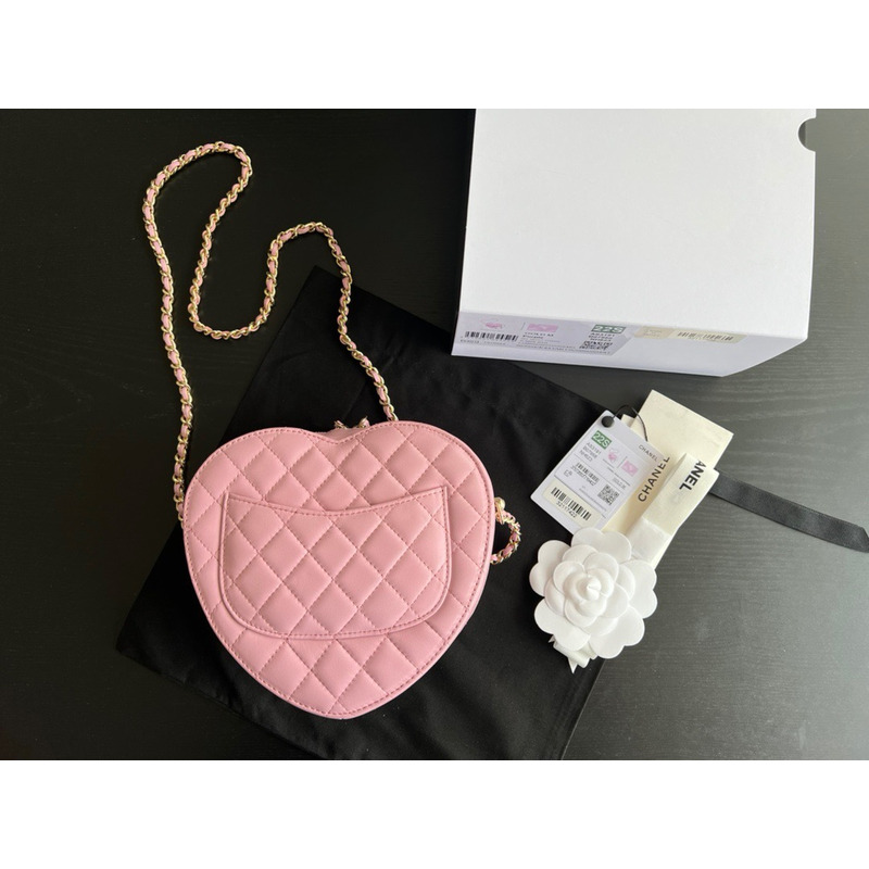 Ch*el heart small bag sheepskin & gold-tone metal coral pink