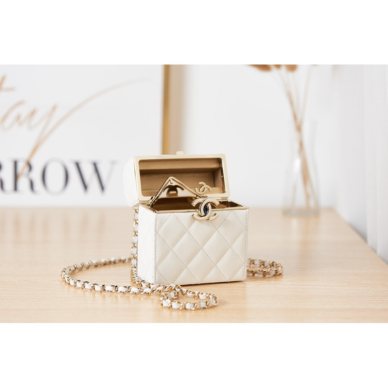 Ch*el small vanity case bag with chain white