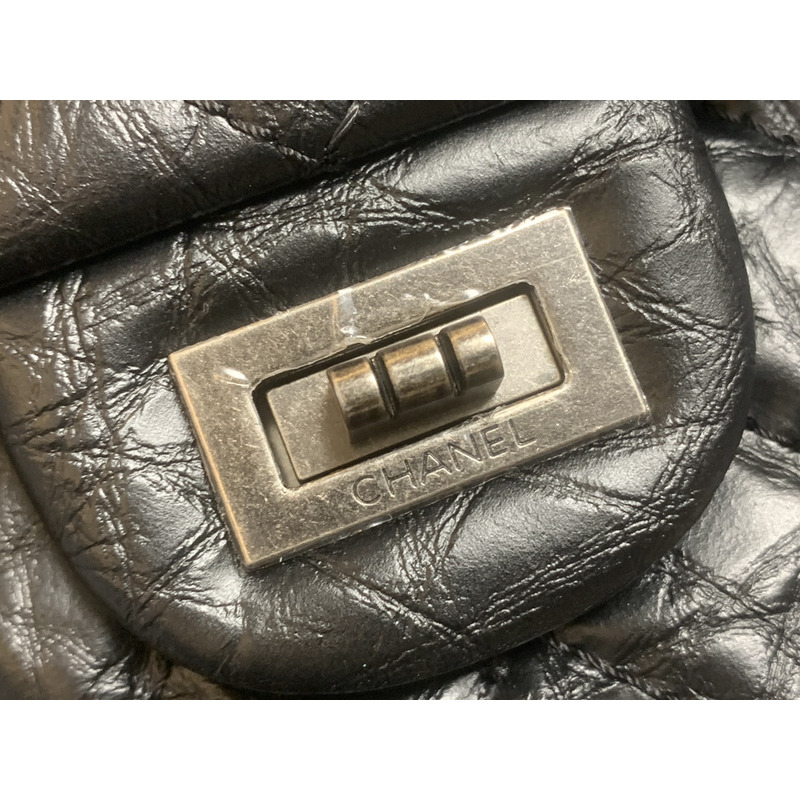 Ch*el hanbag aged calfskin & silver metal black