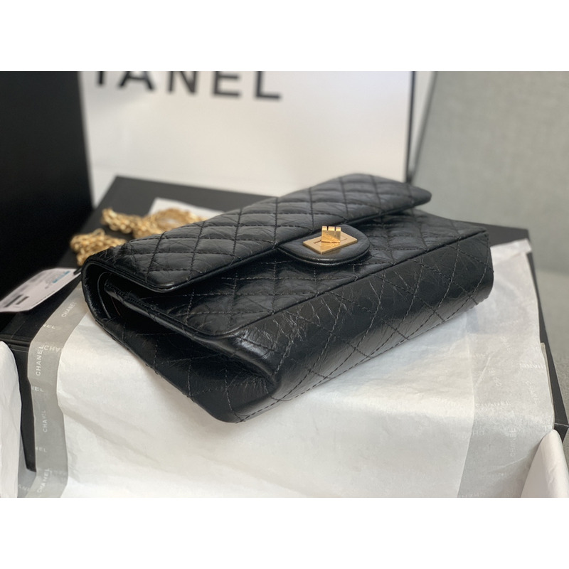 Ch*el hanbag aged calfskin & gold-tone metal black