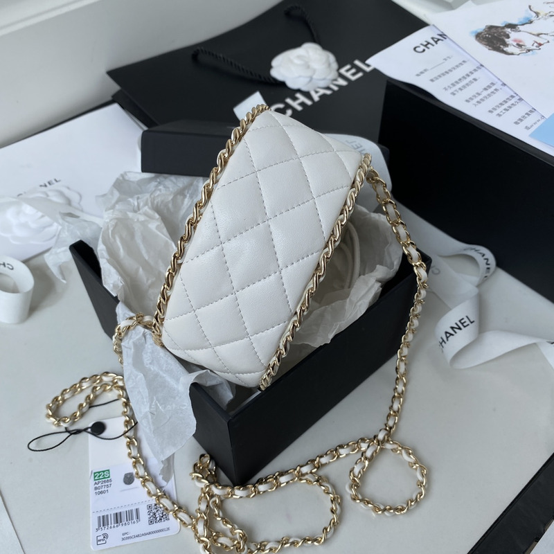 Ch*el lambskin shoulder bag  white