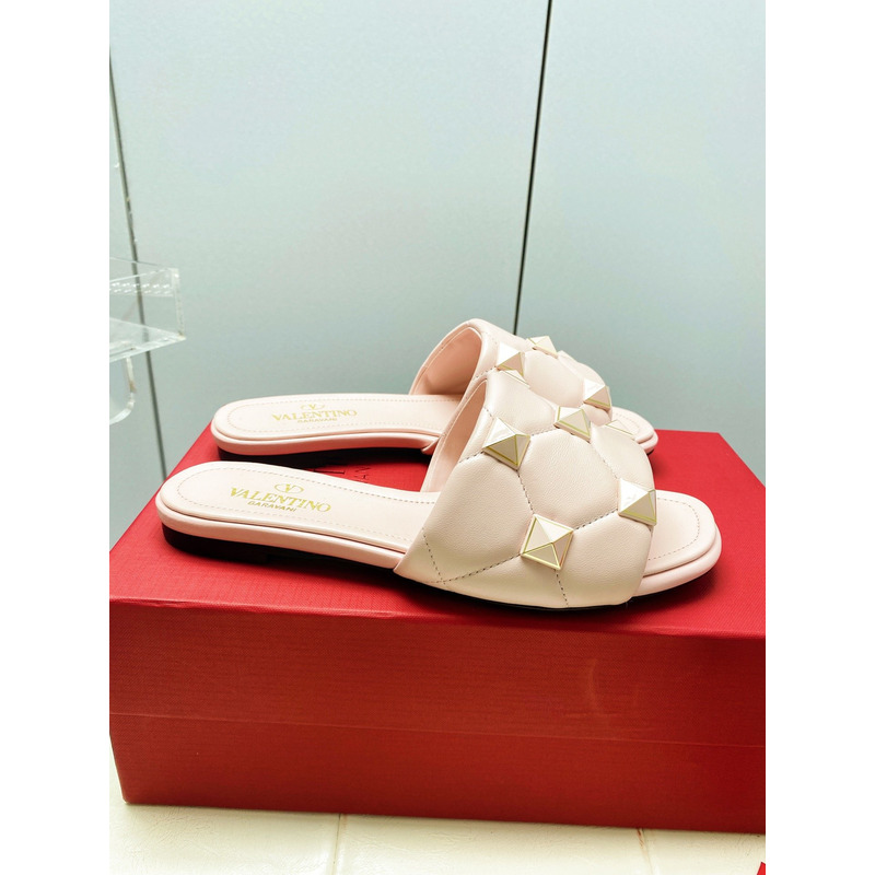 Valentino Garavani Roman Stud Quilted Slide Sandal Rose Quartz