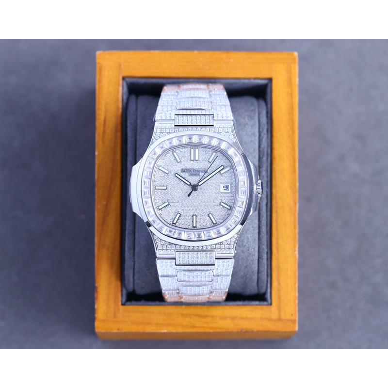 Patek Philippe Nautilus 5711 White Emerald Diamonds