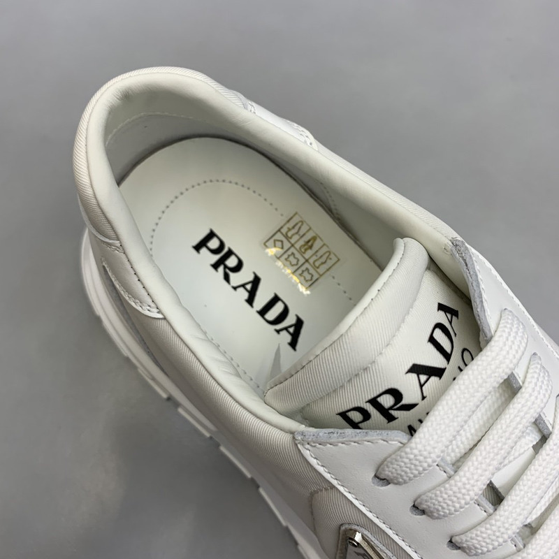 Pra*a logo leather sneakers white