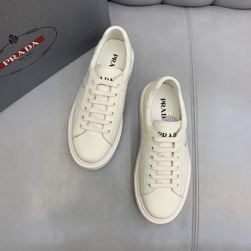 Pra*a unisex plain leather logo low-top sneakers white