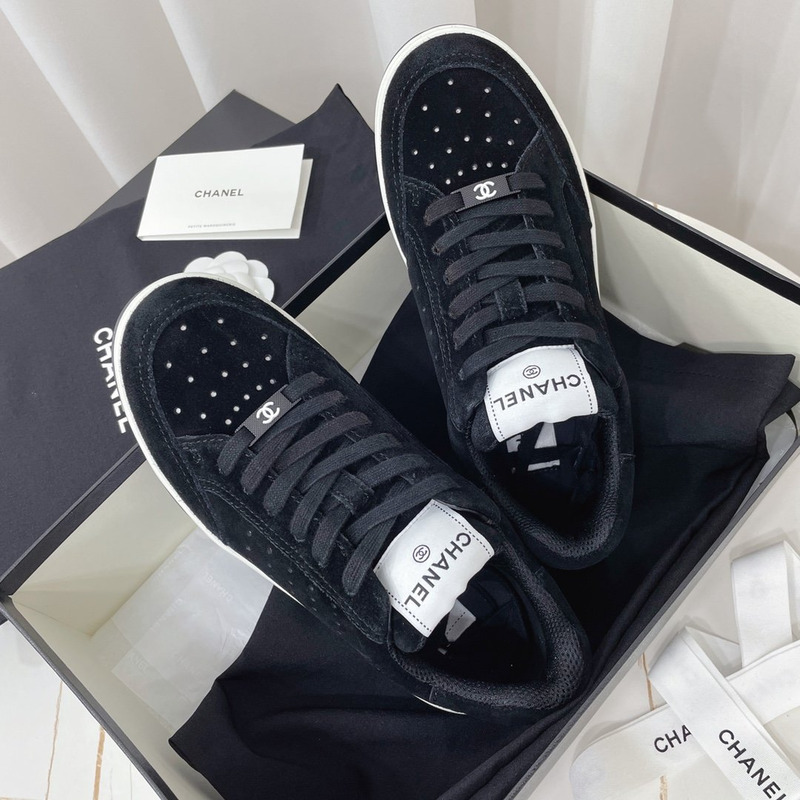 Ch*el calfskin sneaker black