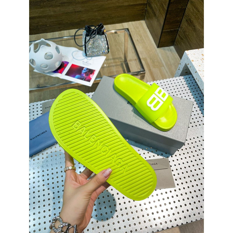 Ba*len*cia*ga glow-in-the-dark bb pool slides fluorescent yellow