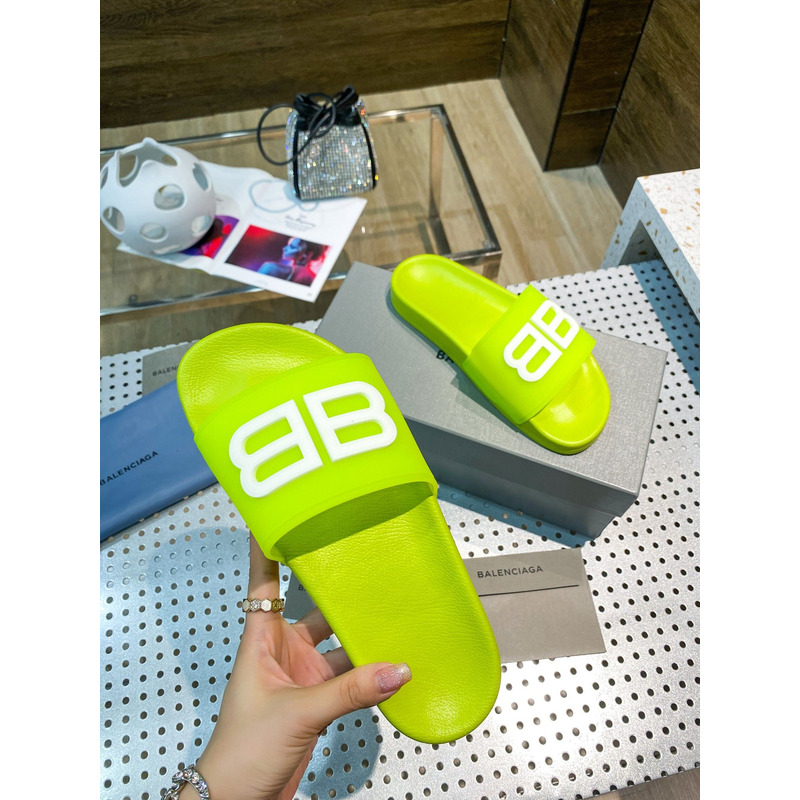 Ba*len*cia*ga glow-in-the-dark bb pool slides fluorescent yellow