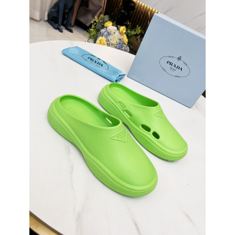 Pra*a foam rubber mules slides green