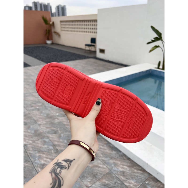 Pra*a foam rubber mules slides red