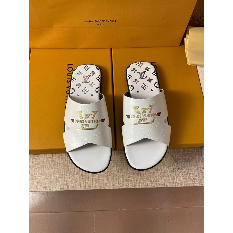 l**is V*t*n gold logo mules white