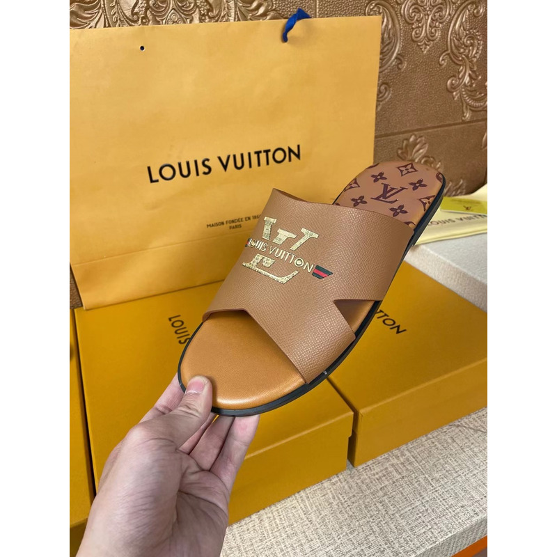 l**is V*t*n gold logo monogram mules cognac