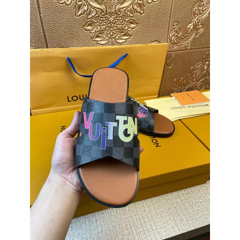 l**is V*t*n color print damier mules