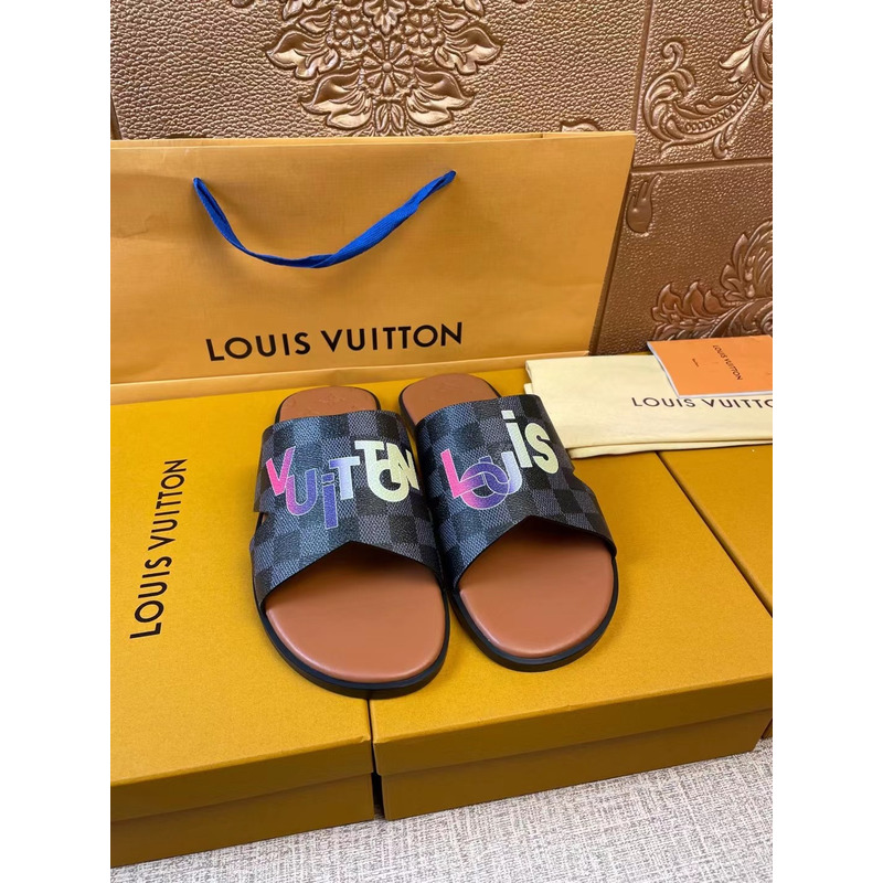 l**is V*t*n color print damier mules