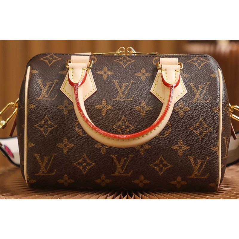 l**is V*t*n speedy handbag