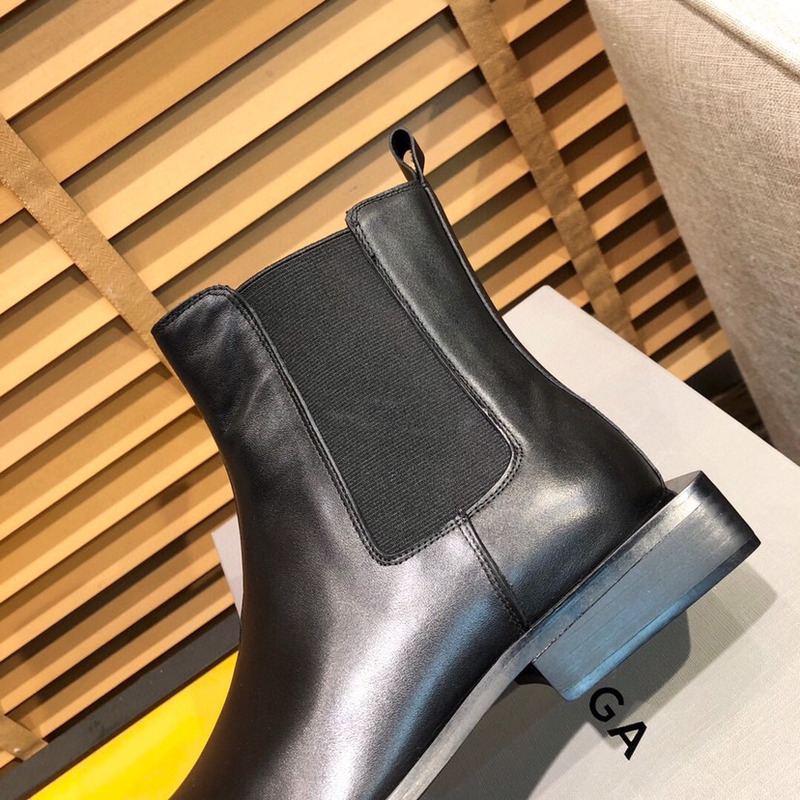 Ba*len*cia*ga square leather bb logo metal zip chelsea boots