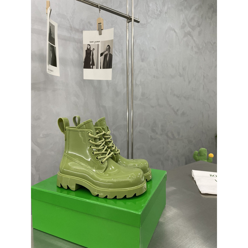 Bo*te*ga ve*ne*ta stride lace-up boots green