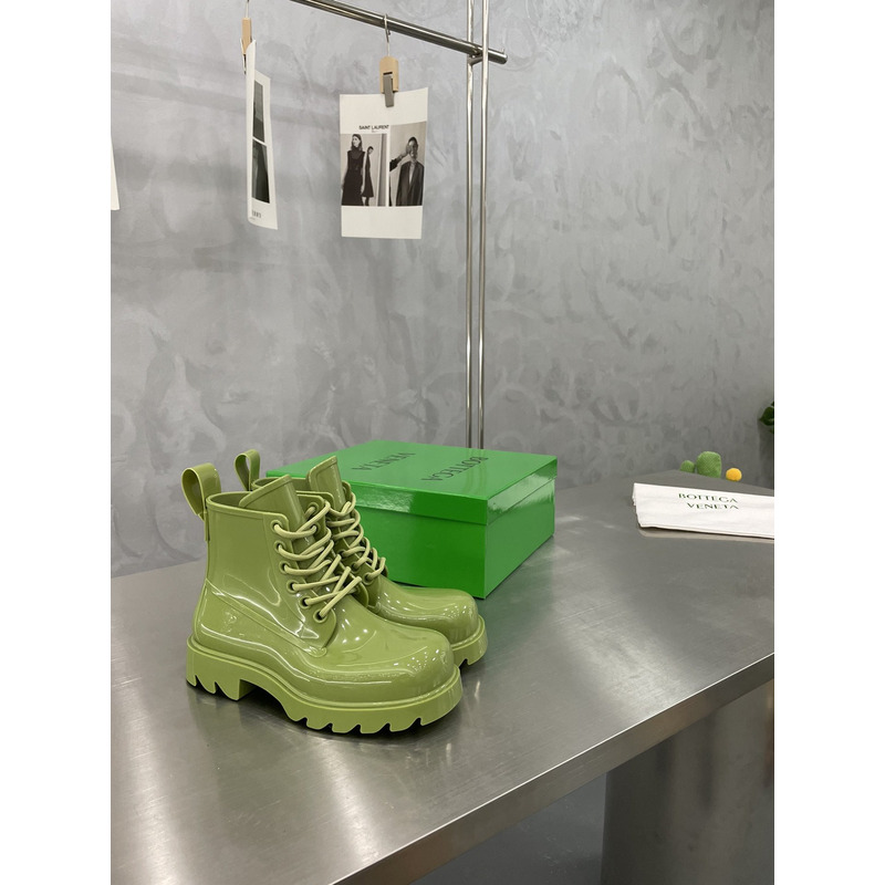 Bo*te*ga ve*ne*ta stride lace-up boots green