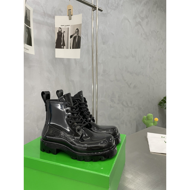 Bo*te*ga ve*ne*ta stride lace-up boots black