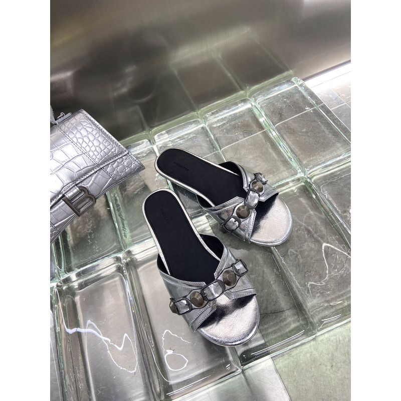 Ba*len*cia*ga cagole flats sandals in arena metallic lambskin silver