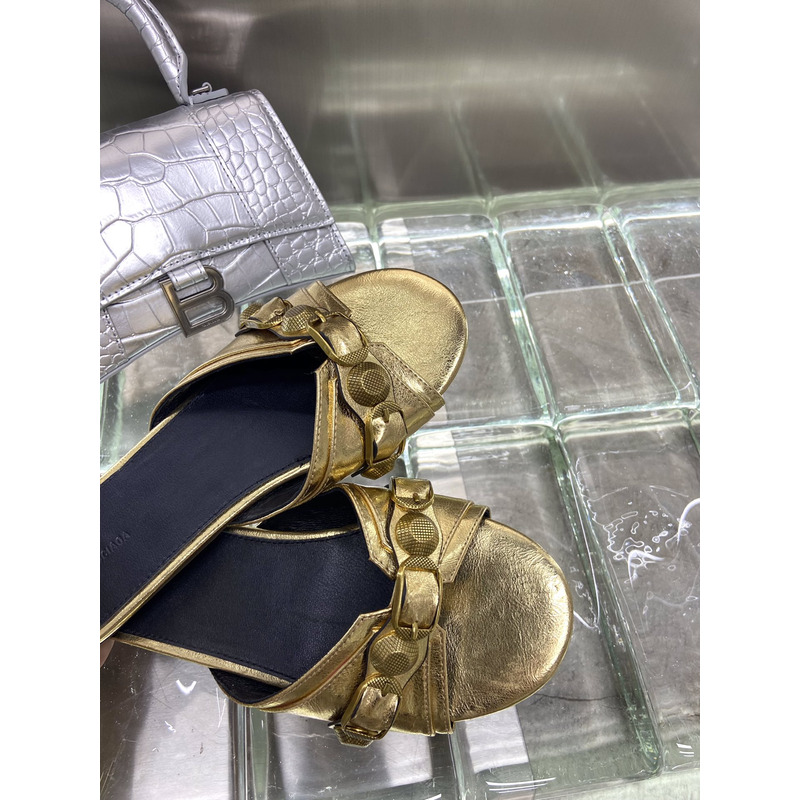 Ba*len*cia*ga cagole flats sandals in arena metallic lambskin gold