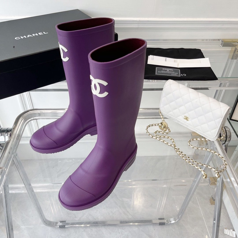 Ch*el Ch*el vintage rain boots purple