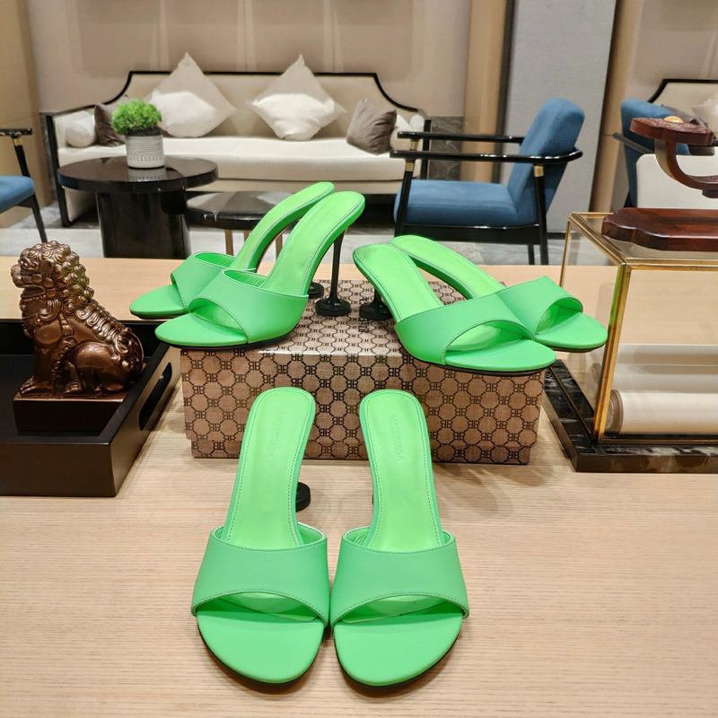 Ba*len*cia*ga heel non-structured sandals green