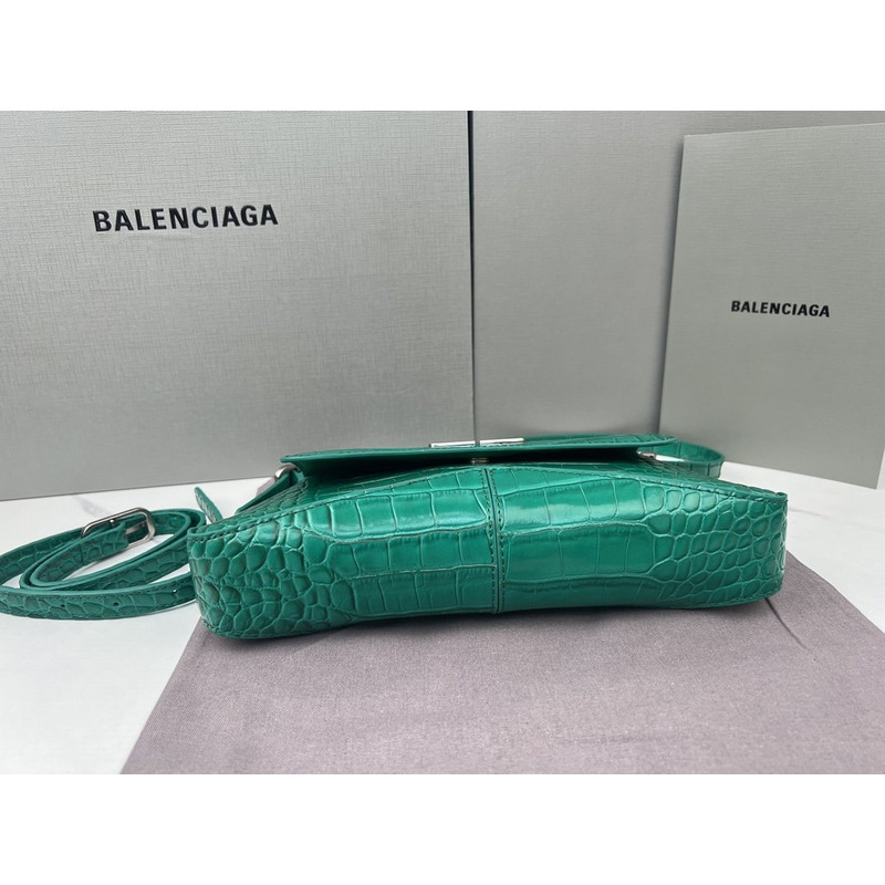 Ba*len*cia*ga croc-embossed calfskin handbag green