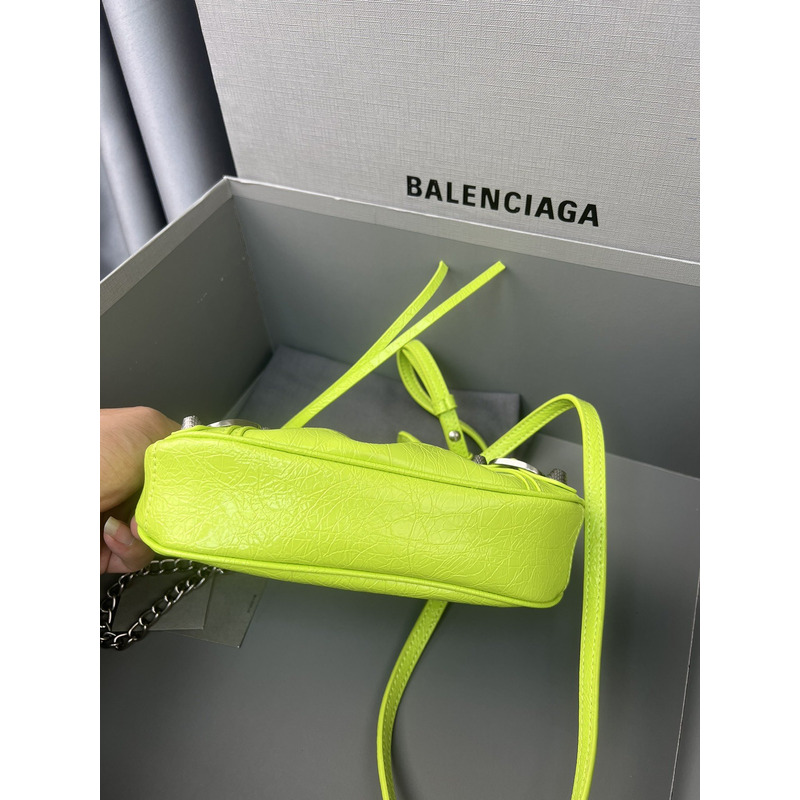 Ba*len*cia*ga le cagole leather shoulder bag fluorescent green