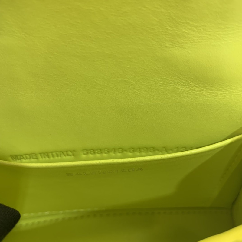 Ba*len*cia*ga hourglass bag lemon yellow