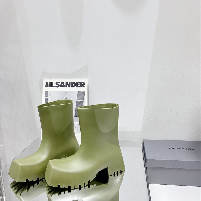 Ba*len*cia*ga trooper rubber boots green