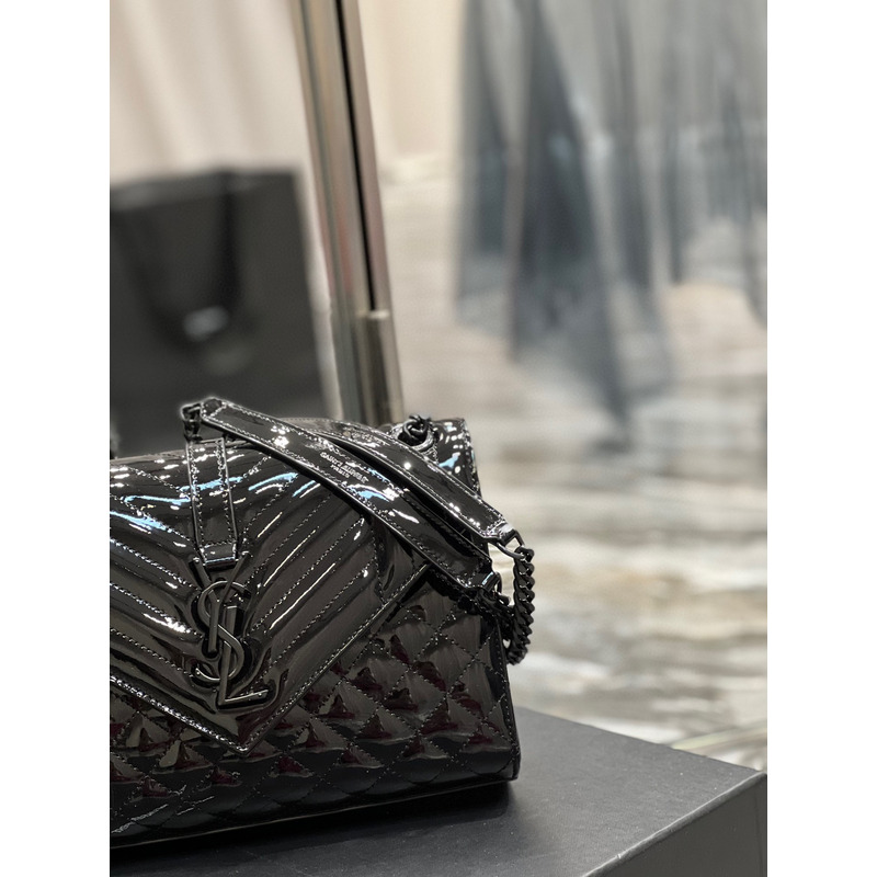 Saint Lauren  Quilted Leather Envelope Bag in Patent Leather Black Black Buckle