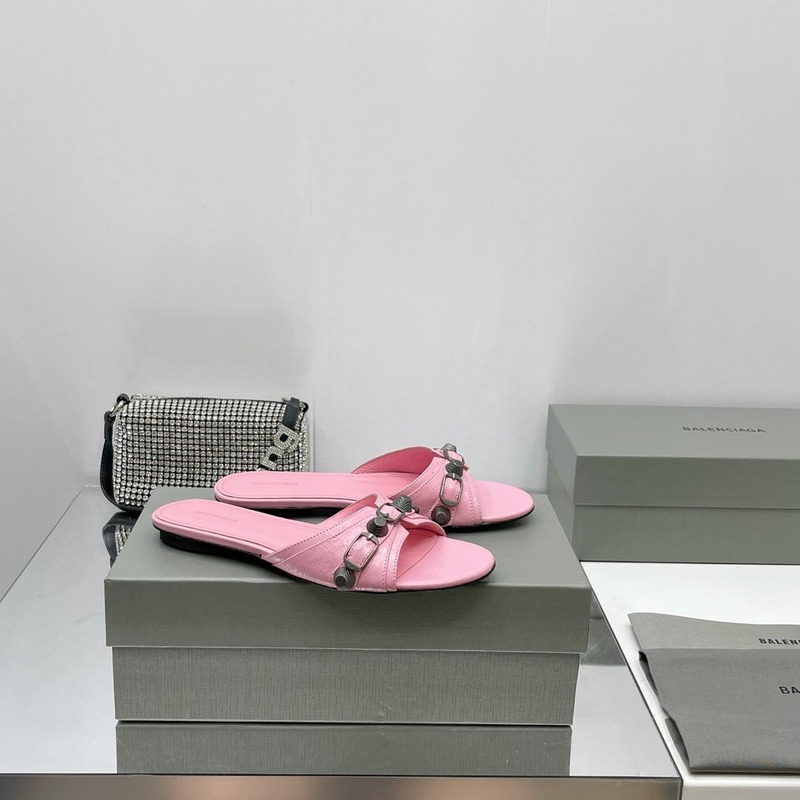 Ba*len*cia*ga cagole sheepskin sandals pink