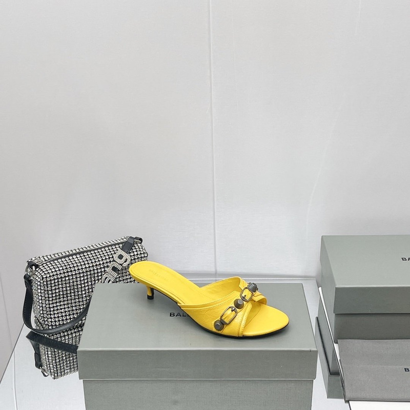 Ba*len*cia*ga cagole sheepskin sandals yellow